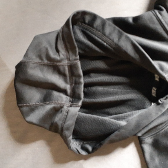 NIKE "THERMA - FIT" HOODIE - Picture 3 of 8